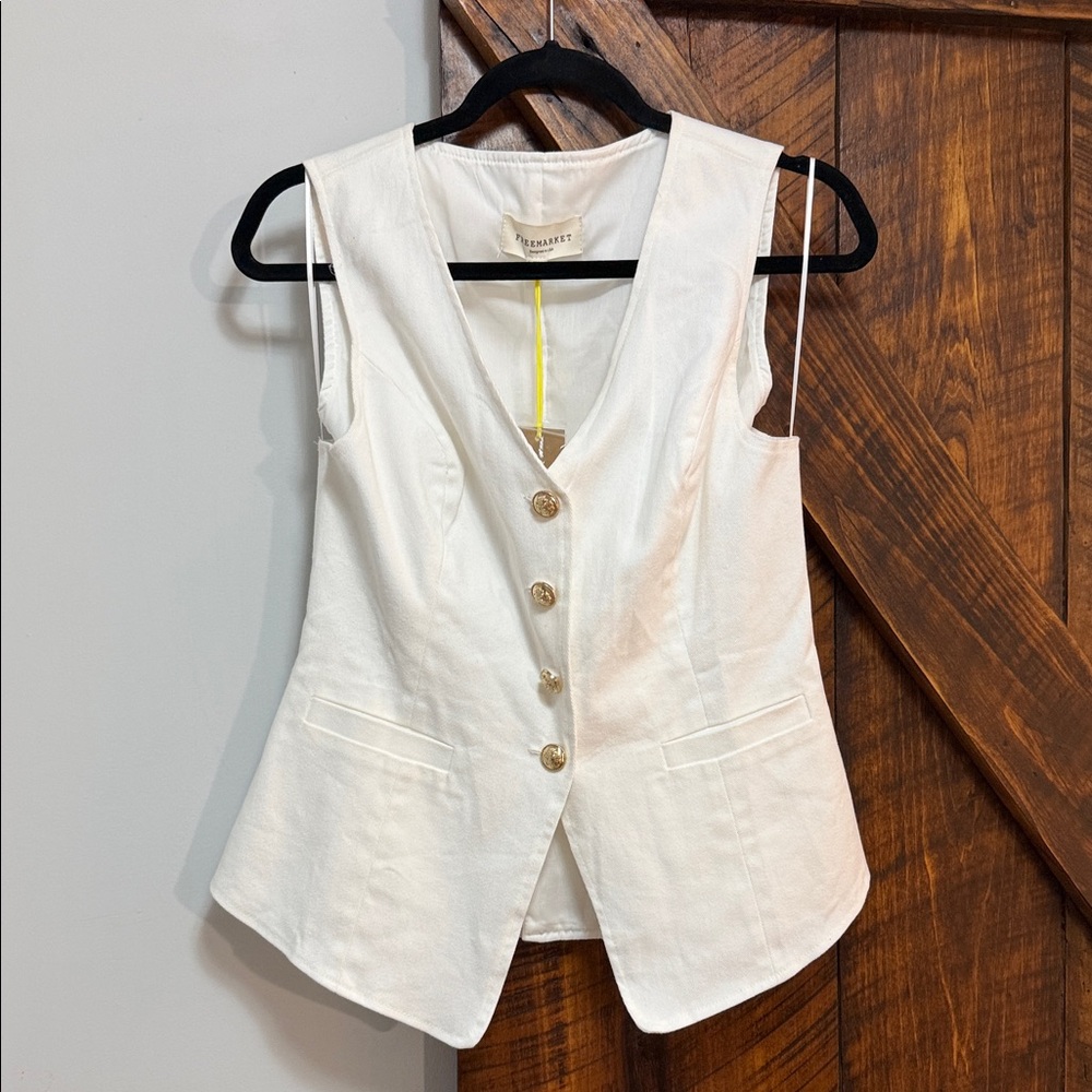 NWT Freemarket White Vest Button-Down